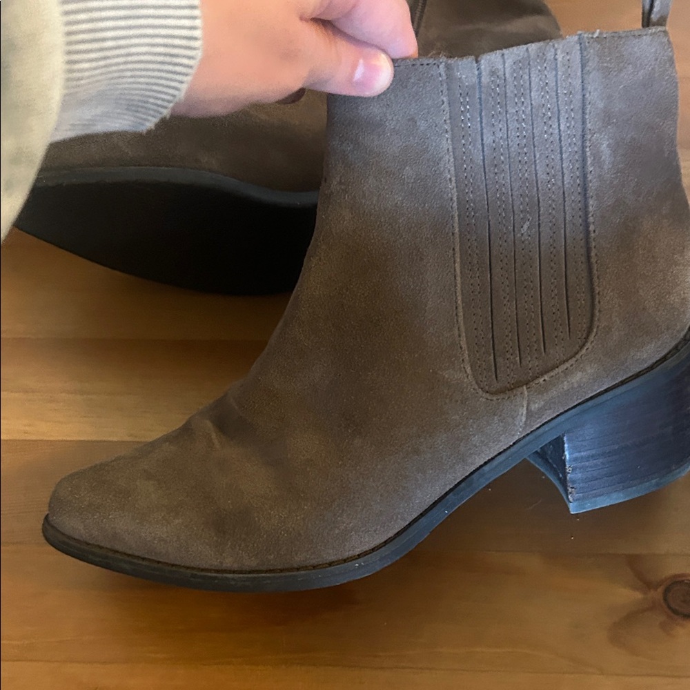 Blondo Women's Waterproof Tan Boots Elvina